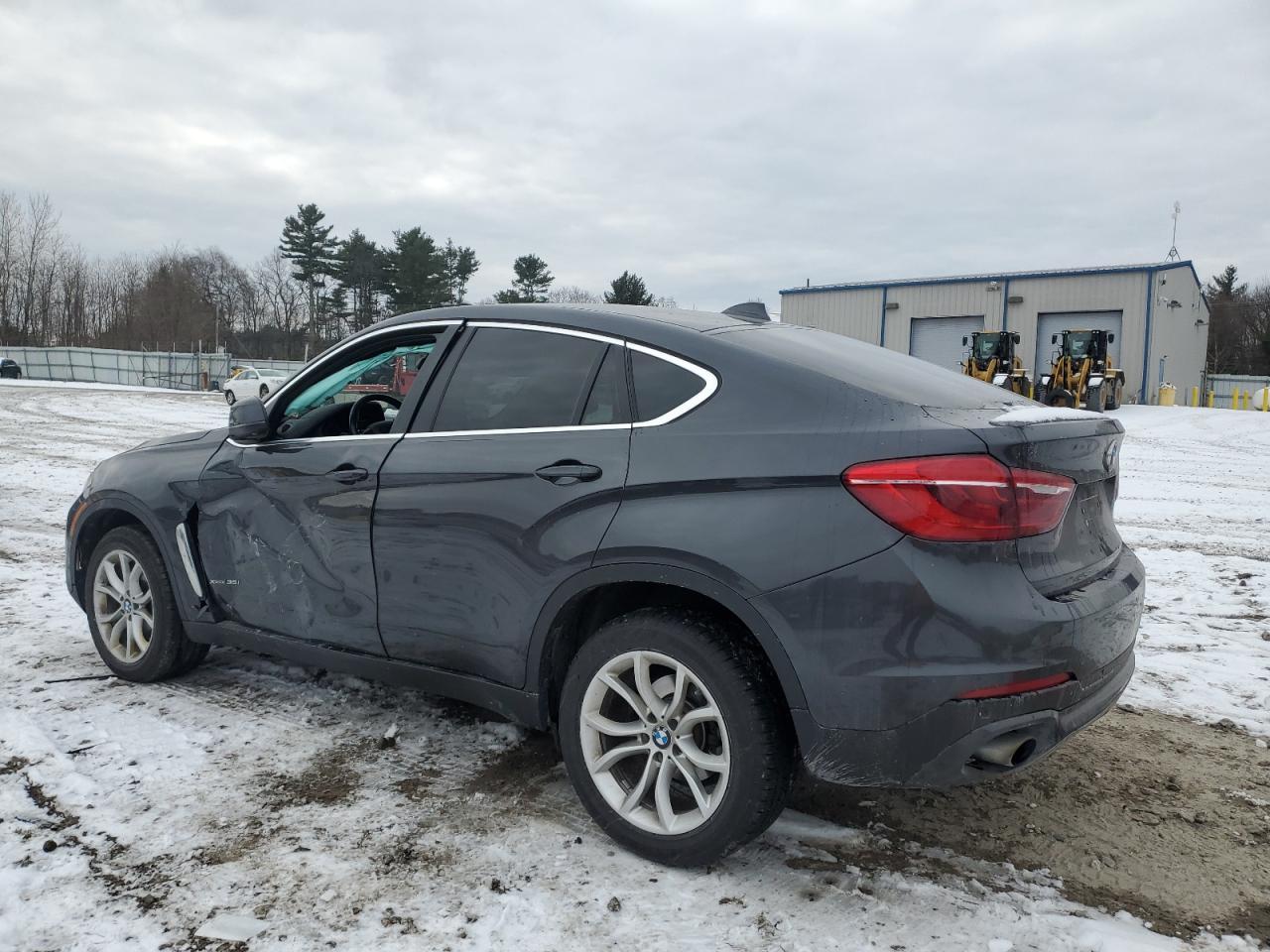 2015 BMW X6 xDrive35I - Фото 2