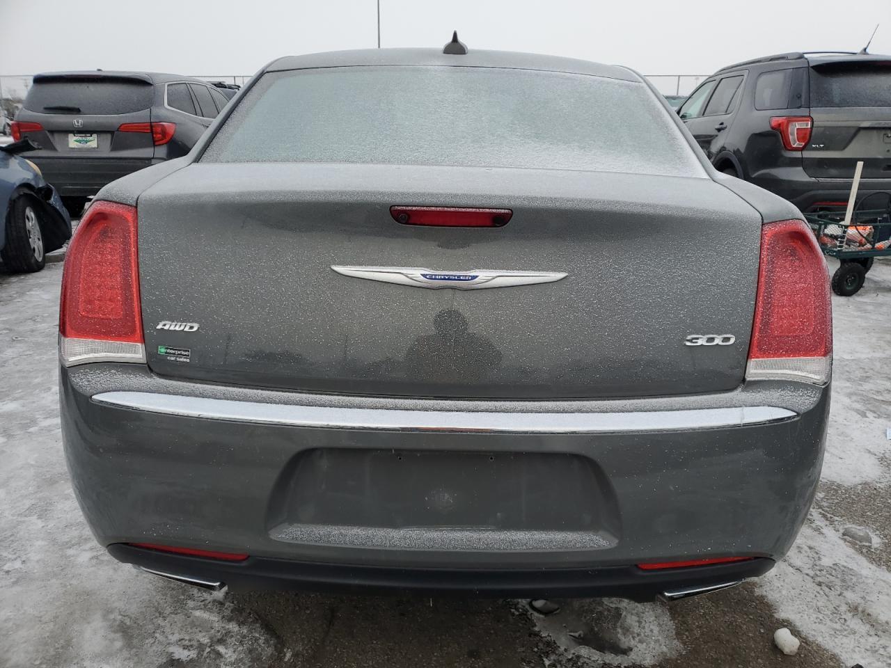 2018 Chrysler 300 Limited - Фото 6