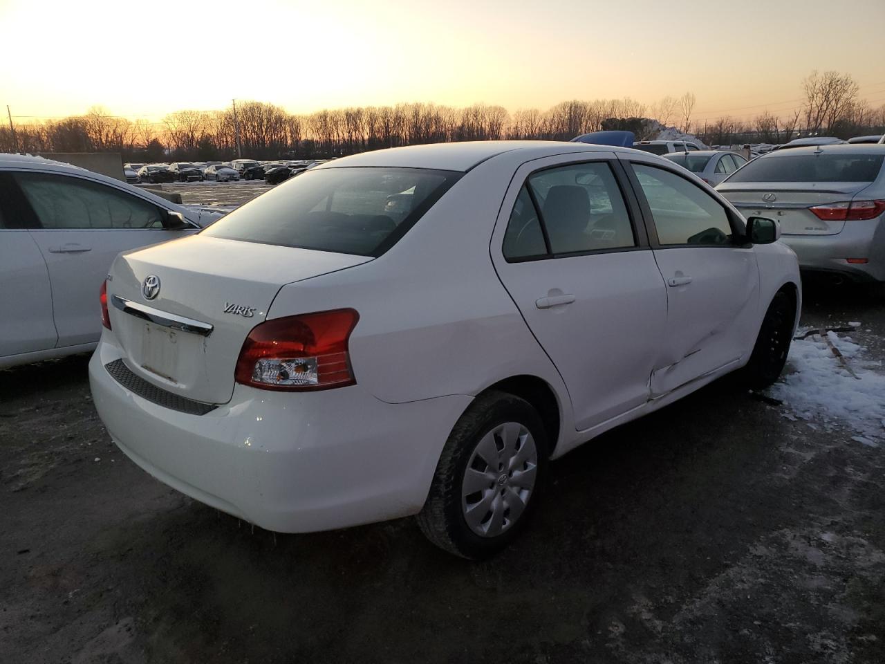 2009 Toyota Yaris - Фото 3