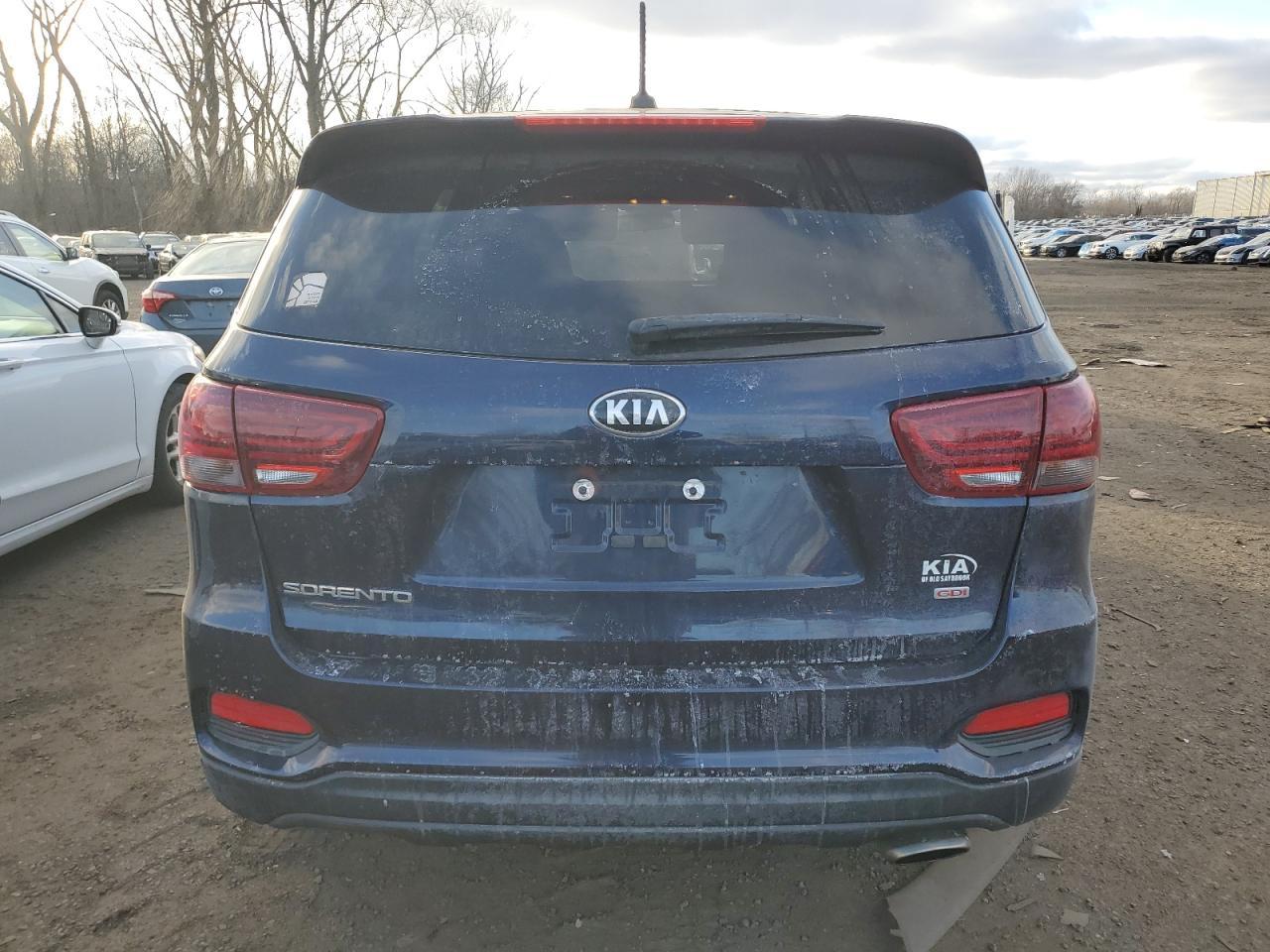 2020 Kia Sorento L - Image 6