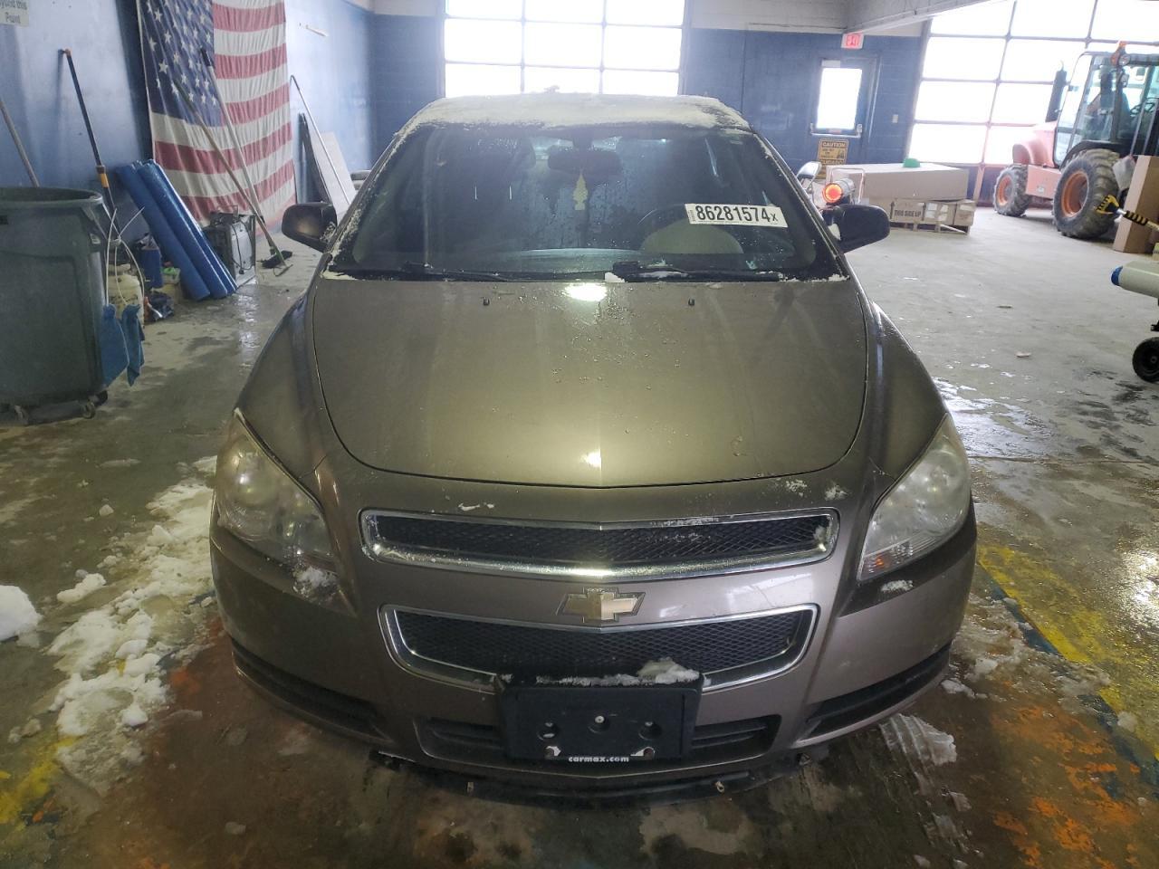 2010 Chev Malibu Ls - Фото 5