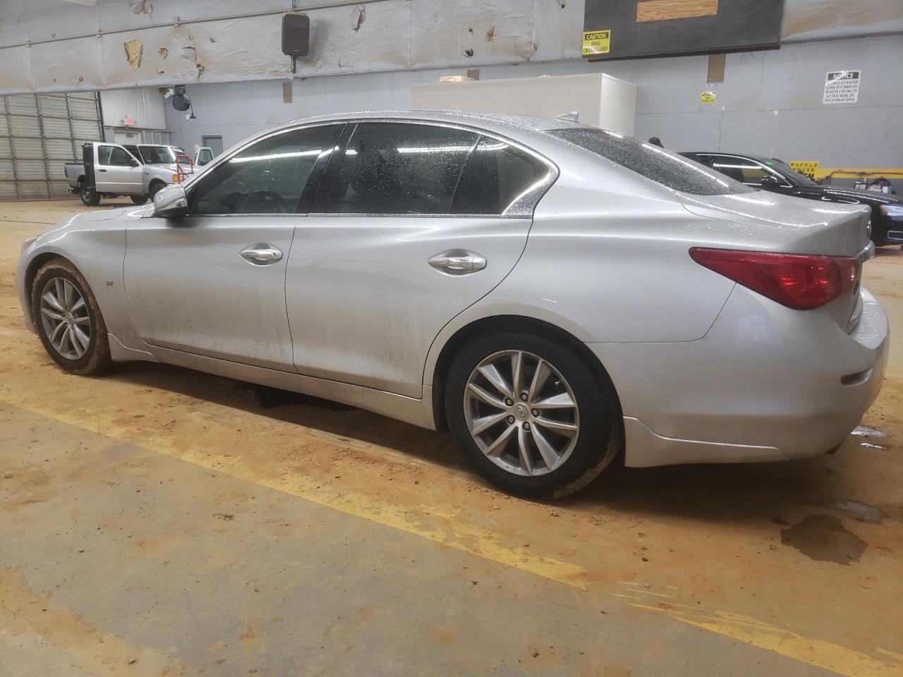 2015 Infiniti Q50 Base - Фото 2