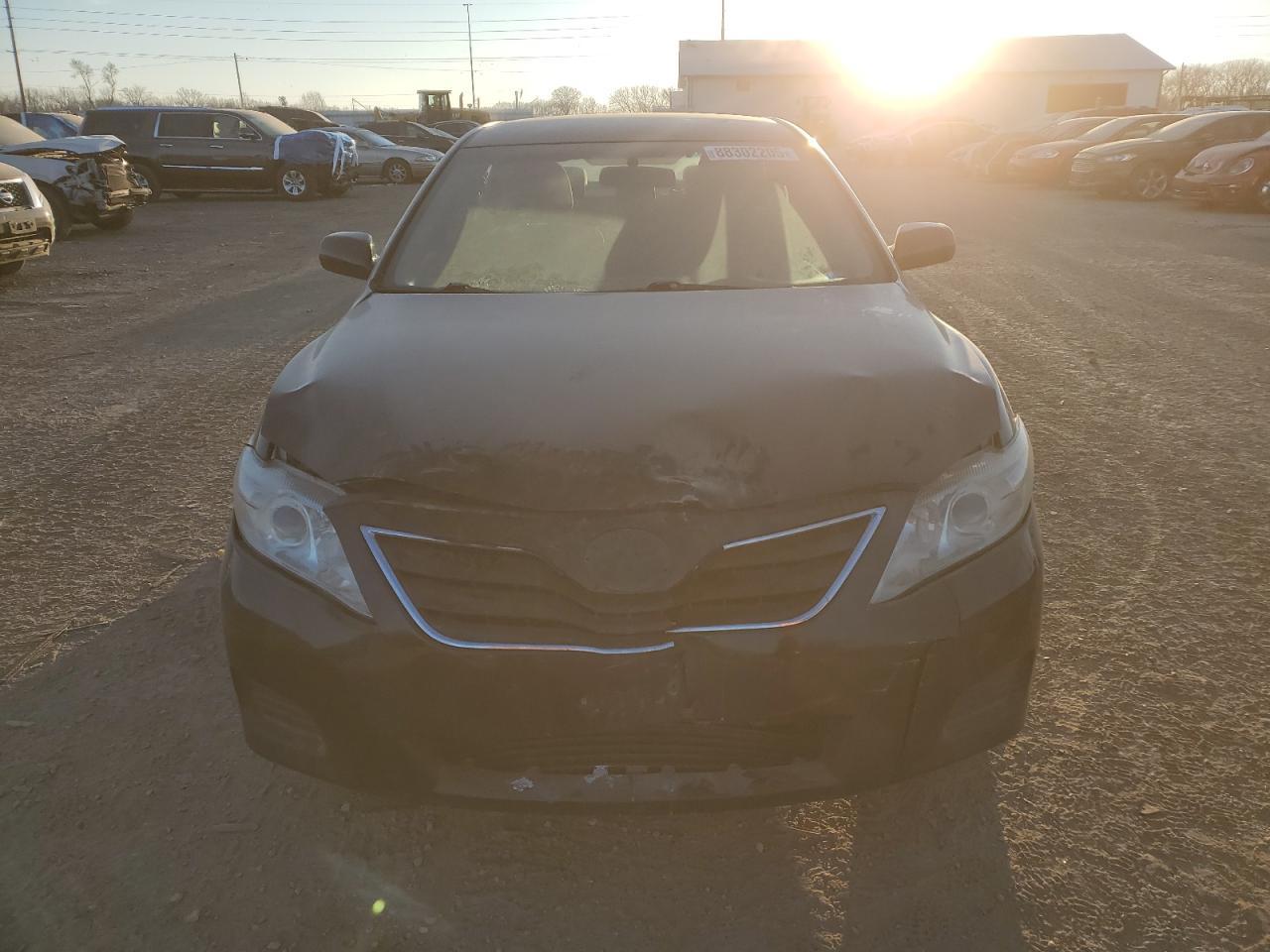 2011 Toyota Camry Base - Фото 5
