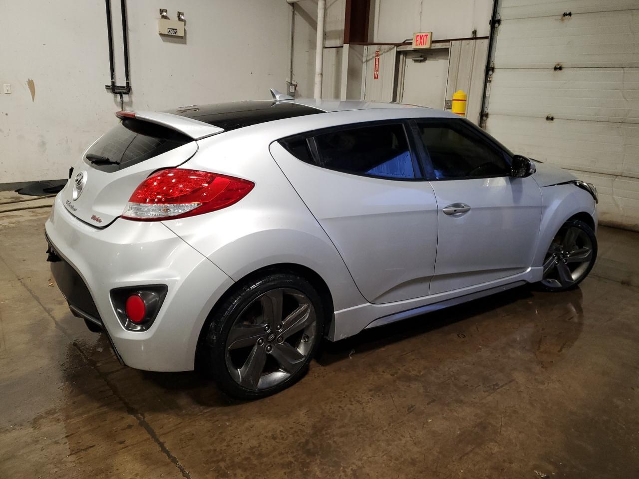 2015 Hyundai Veloster Turbo - Фото 3