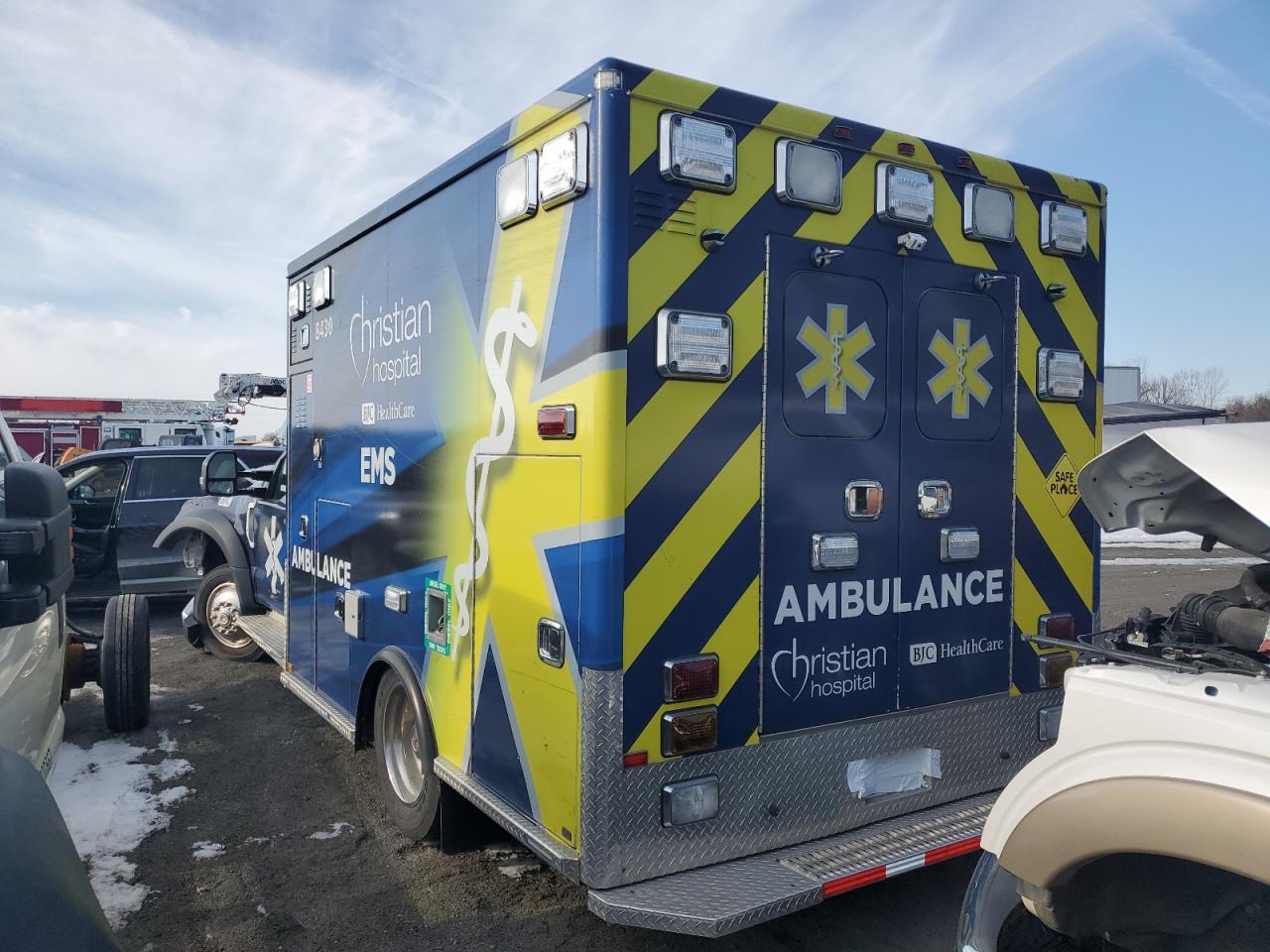 2017 Ford F450 Super Duty - Фото 2