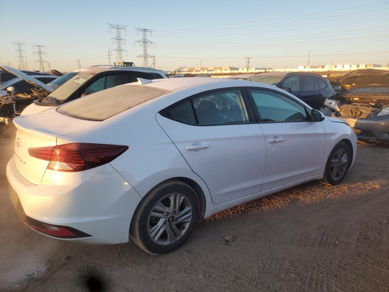 2020 Hyundai Elantra Sel - Фото 3