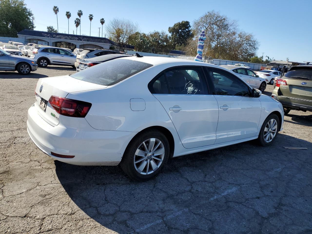 2016 Volkswagen Jetta Se - Фото 3