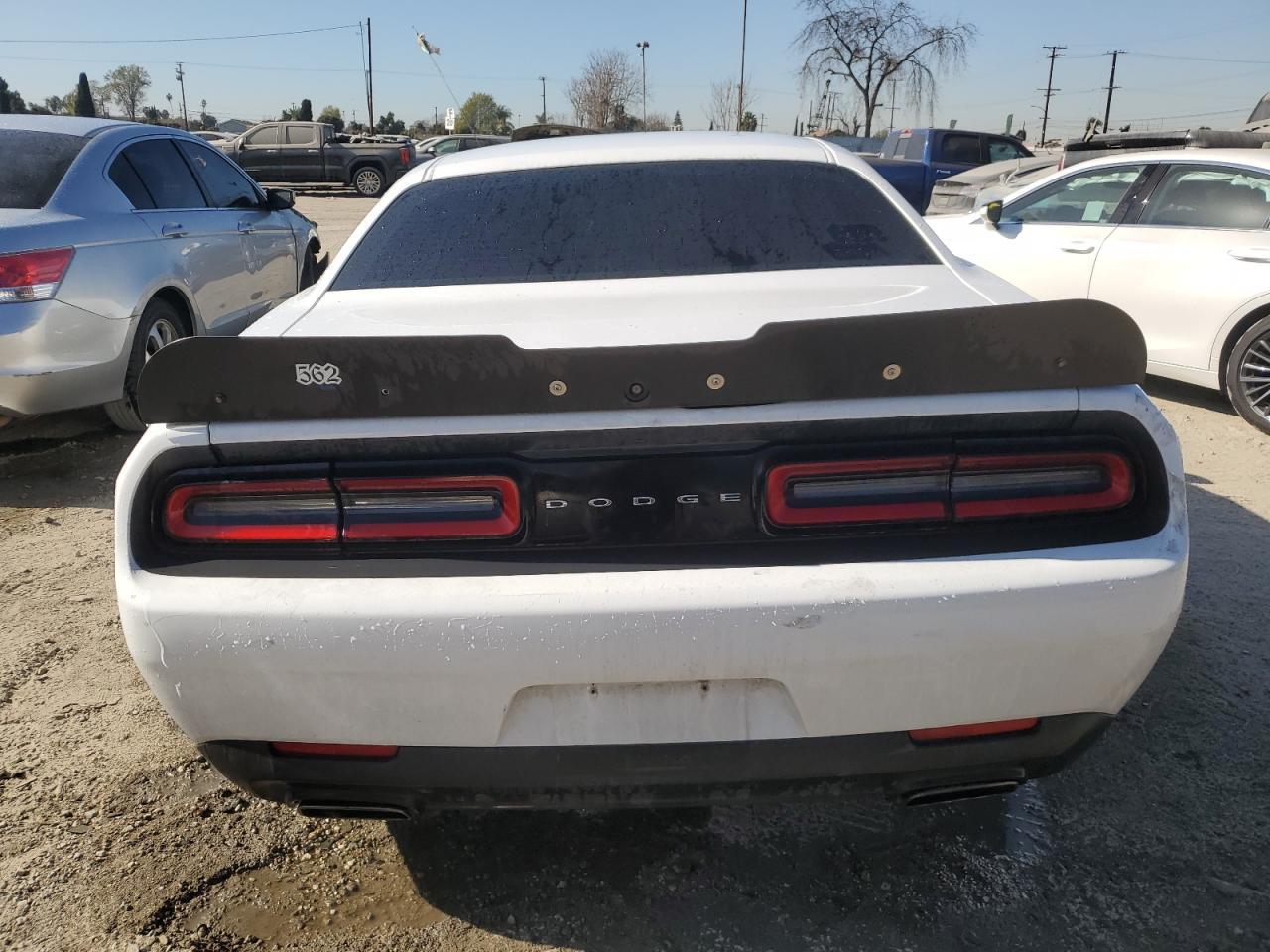 2017 Dodge Challenger Sxt - Image 6