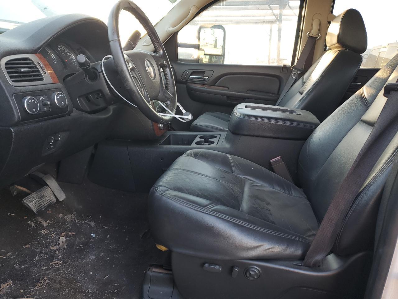 2008 Chevrolet Silverado - Image 7