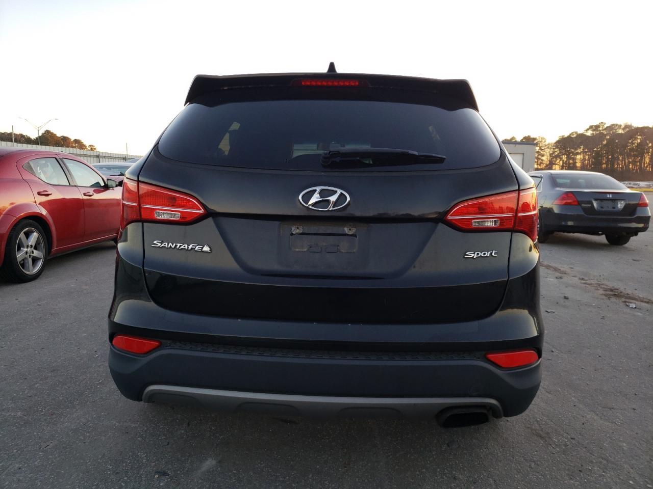 2015 Hyundai Santa Fe Sport 2.4L - Image 6