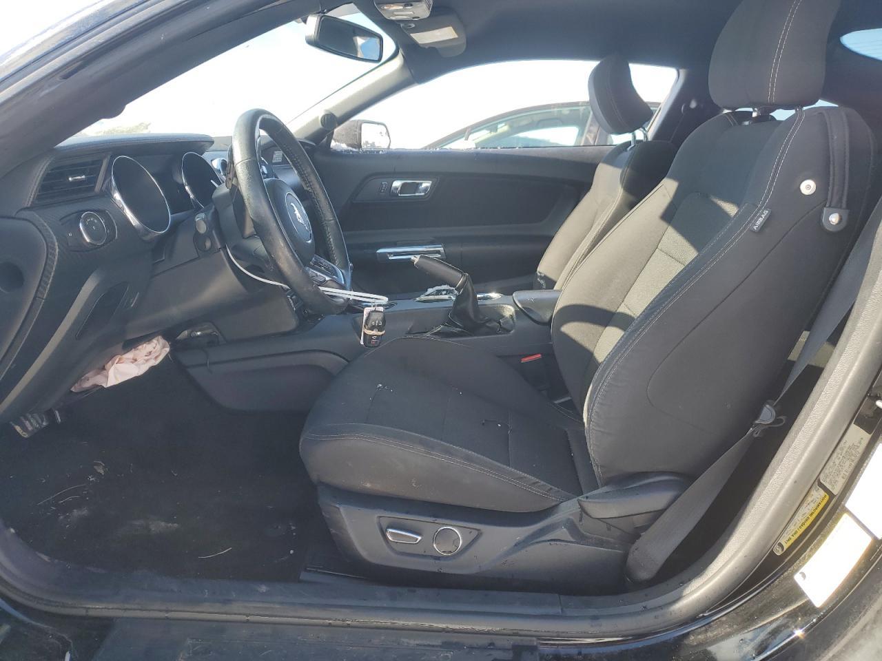 2016 Ford Mustang - Фото 7