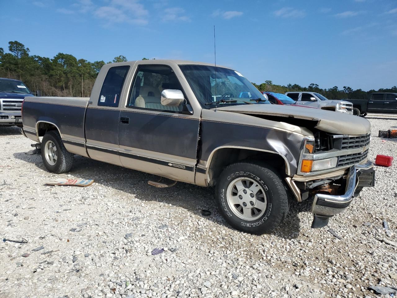 1992 Chevrolet Gmt-400 C1500 - Image 4