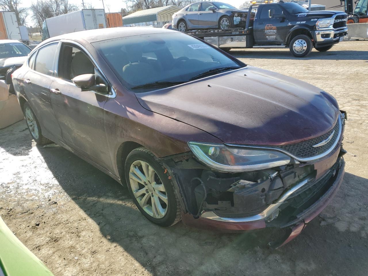 2015 Chrysler 200 Limited - Image 4