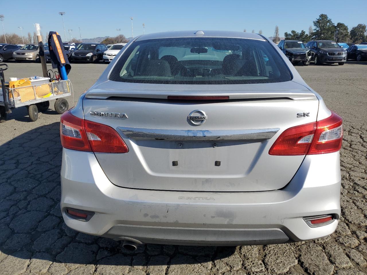 2017 Nissan Sentra S - Фото 6