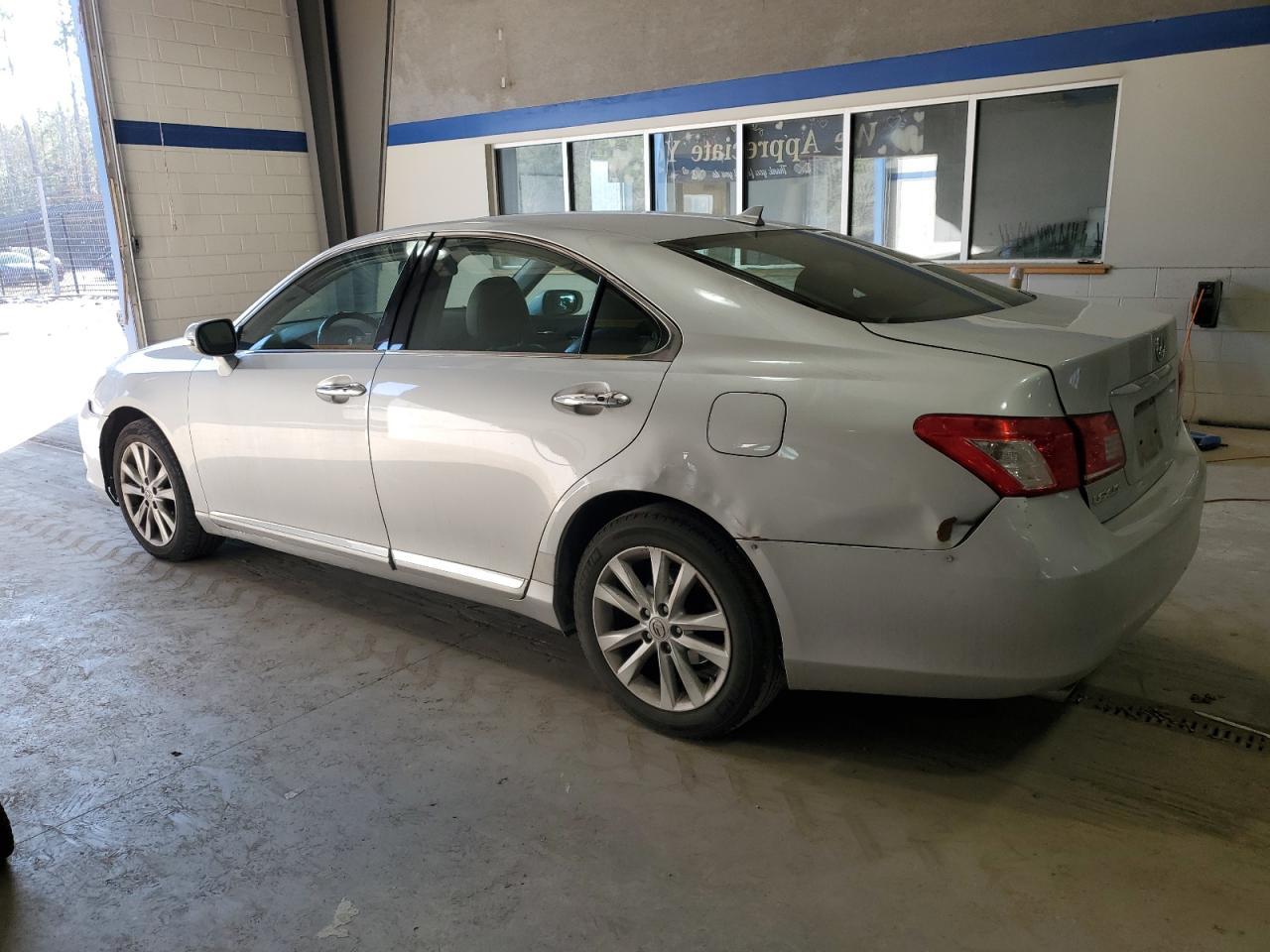 2010 Lexus Es 350 - Фото 2