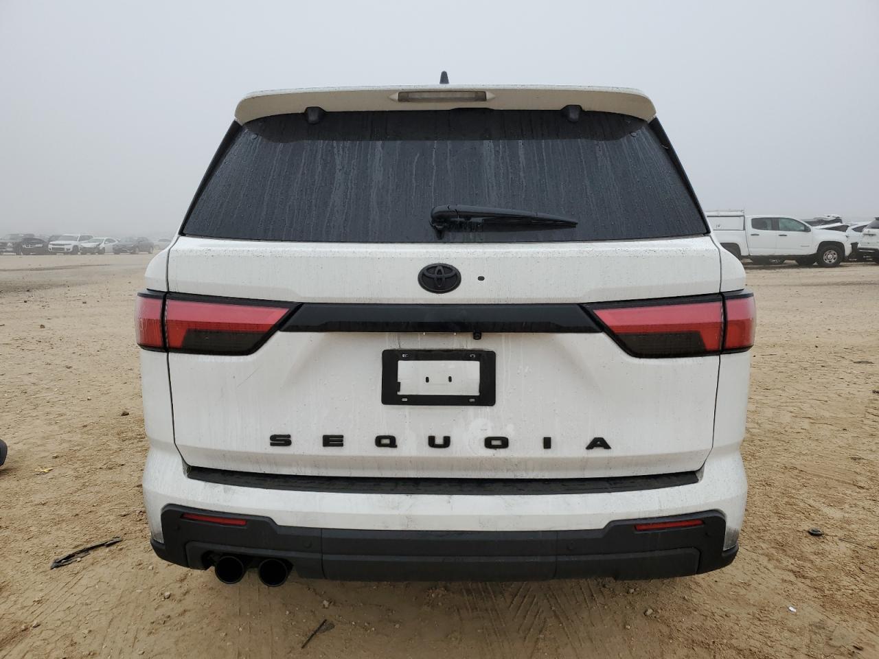 2023 Toyota Sequoia Sr5 - Фото 6