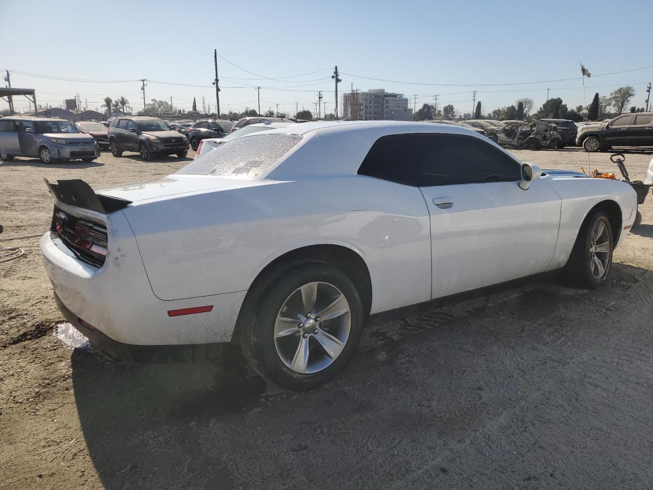 2017 Dodge Challenger Sxt - Image 3
