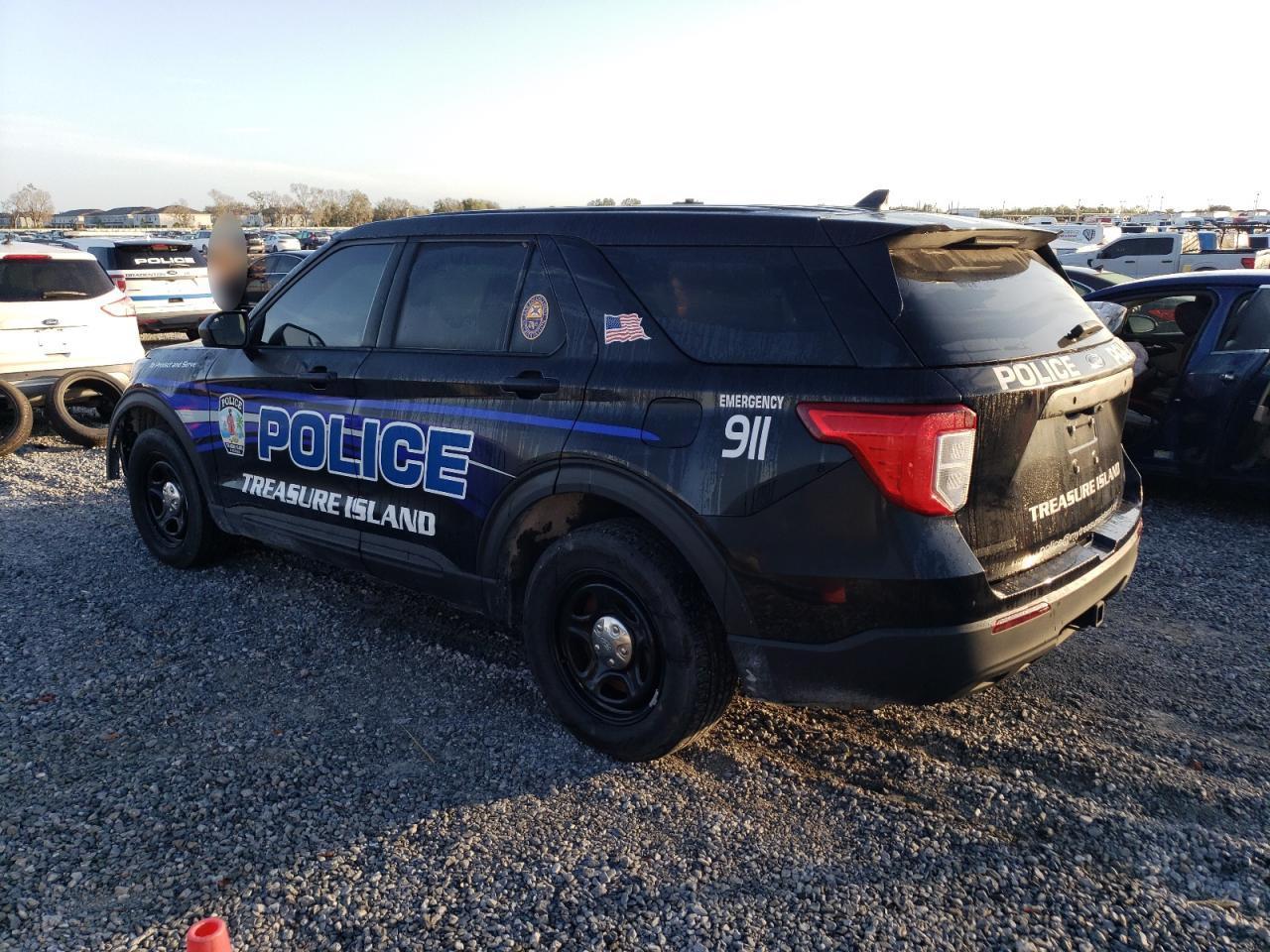 2023 Ford Explorer Police Interceptor - Image 2