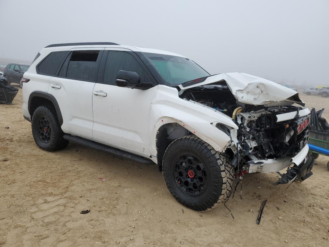2023 Toyota Sequoia Sr5 - Фото 4