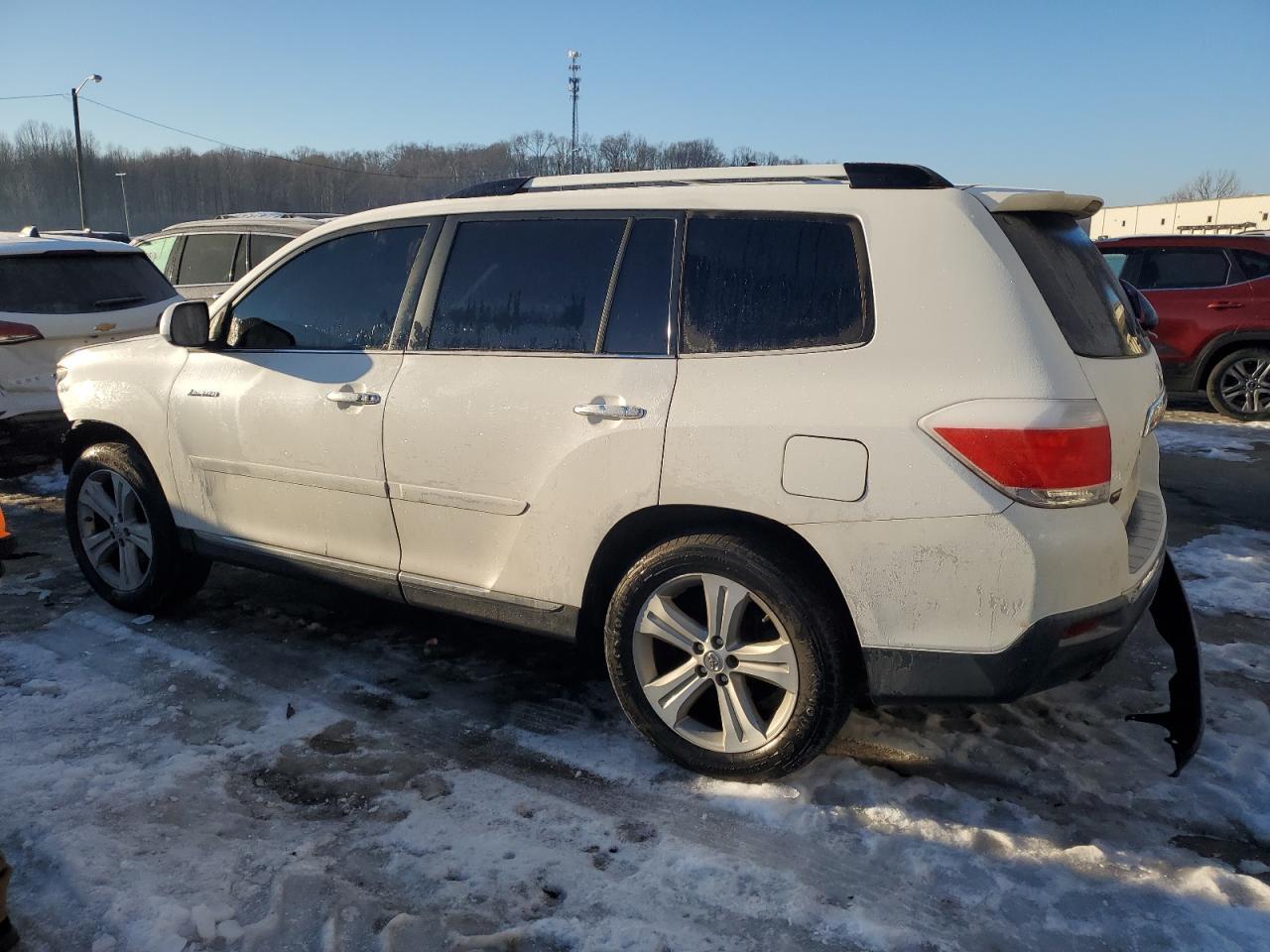 2013 Toyota Highlander Limited - Image 2