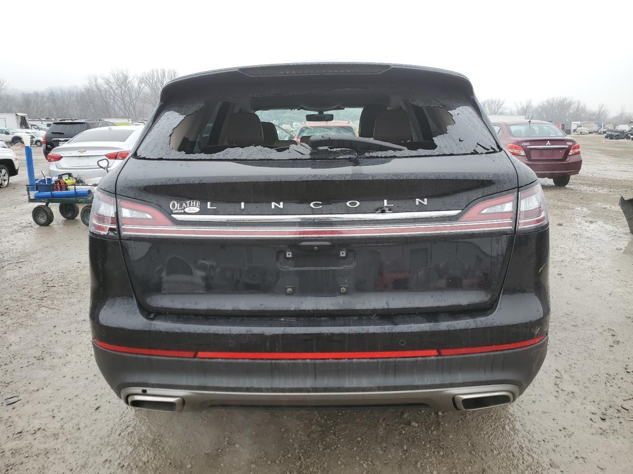 2022 Lincoln Nautilus - Image 6