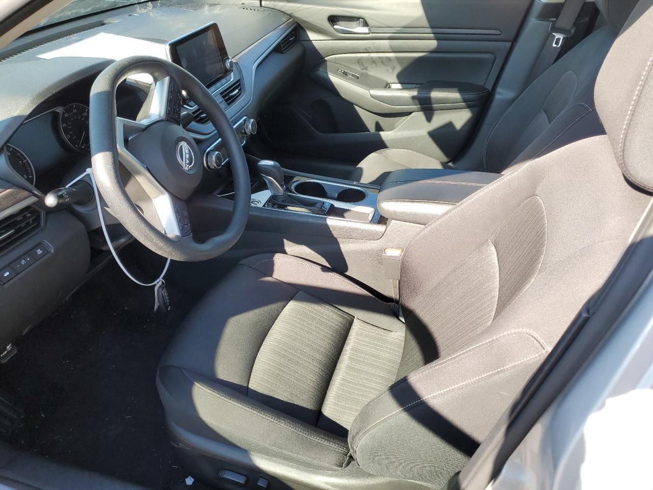 2024 Nissan Altima Sv - Image 7