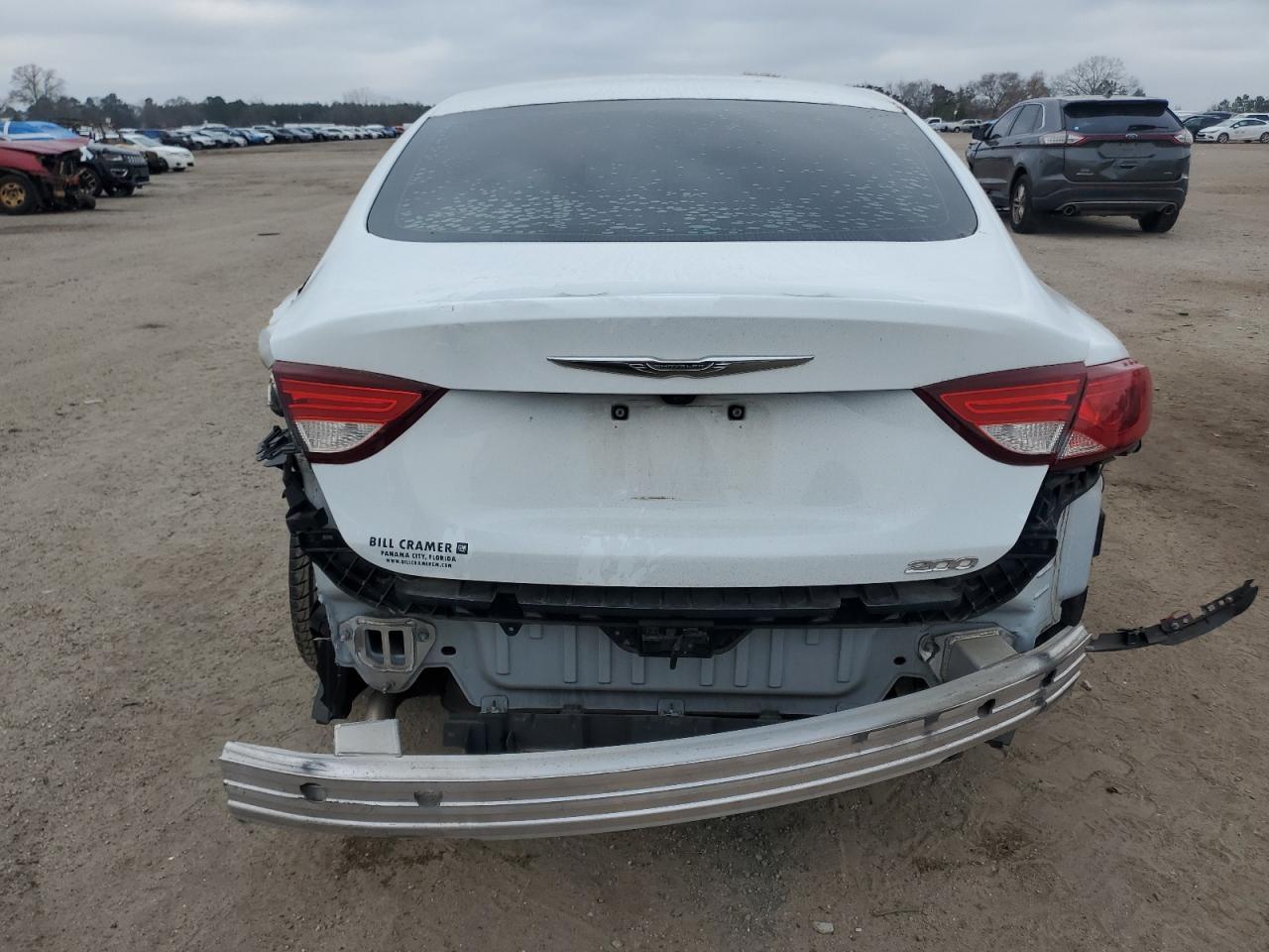 2017 Chrysler 200 Lx - Фото 6