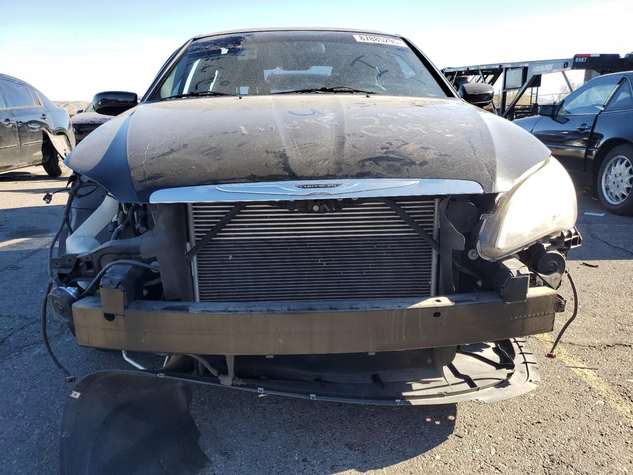 2014 Chrysler 200 Touring - Фото 5