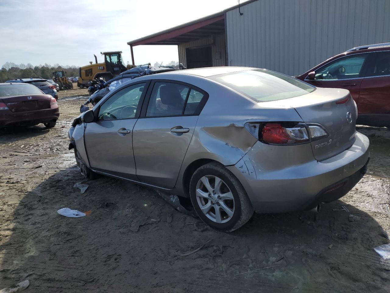 2011 Mazda 3 I - Image 2