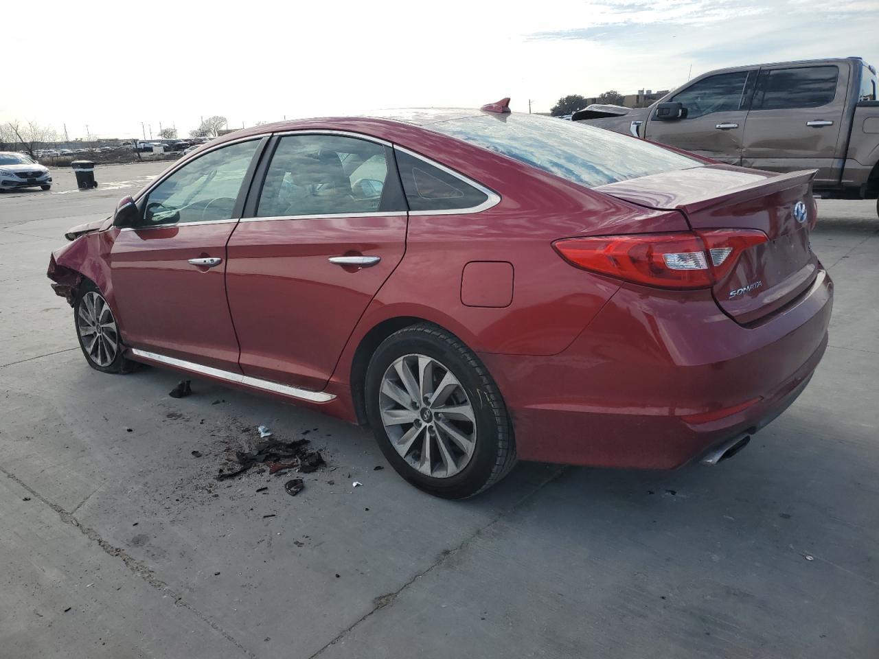 2015 Hyundai Sonata Sport - Фото 2