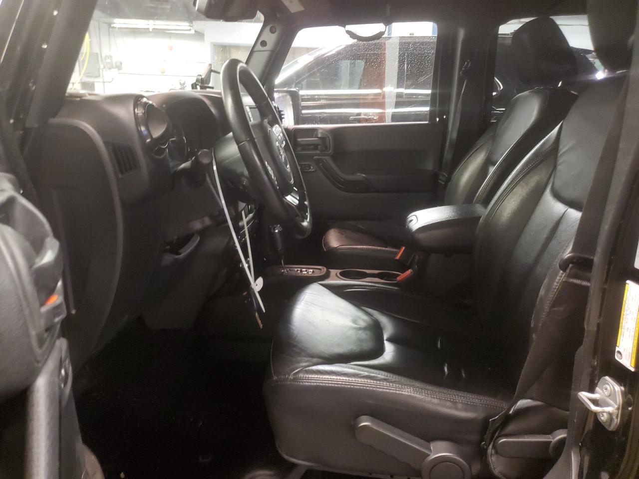 2017 Jeep Wrangler Unlimited Sahara - Фото 7