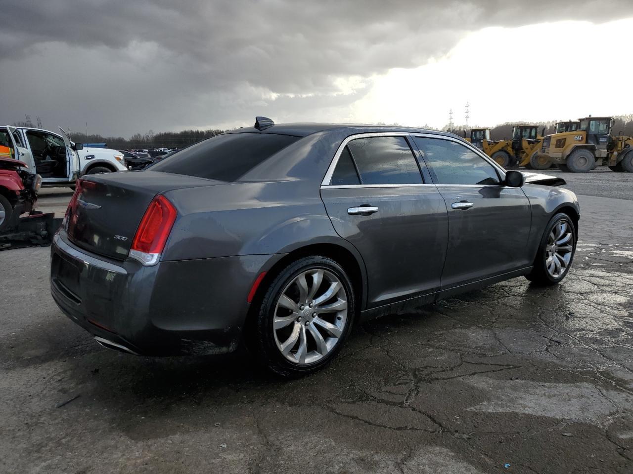 2019 Chrysler 300 Limited - Фото 3