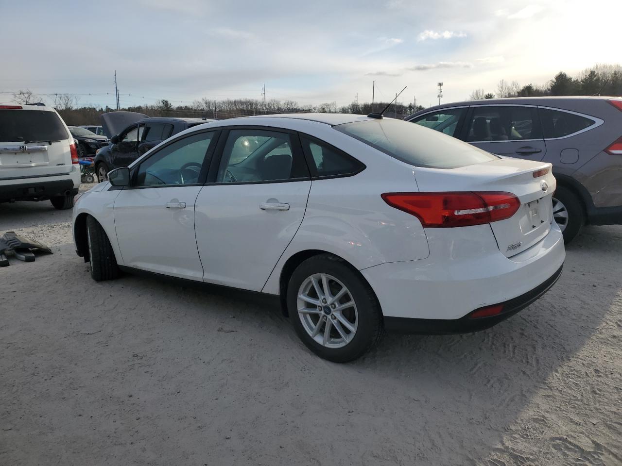 2016 Ford Focus Se - Фото 2