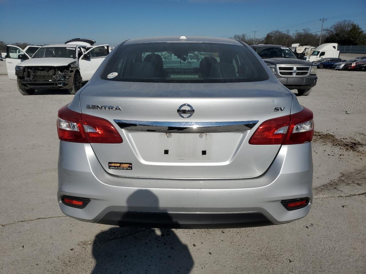 2019 Nissan Sentra S - Фото 6