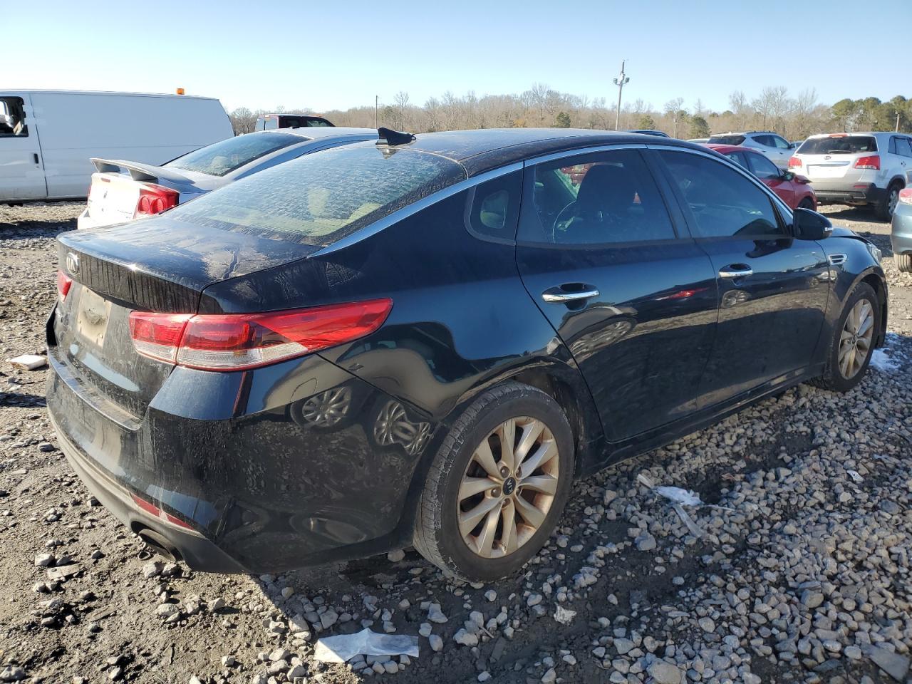 2017 Kia Optima Lx - Фото 3