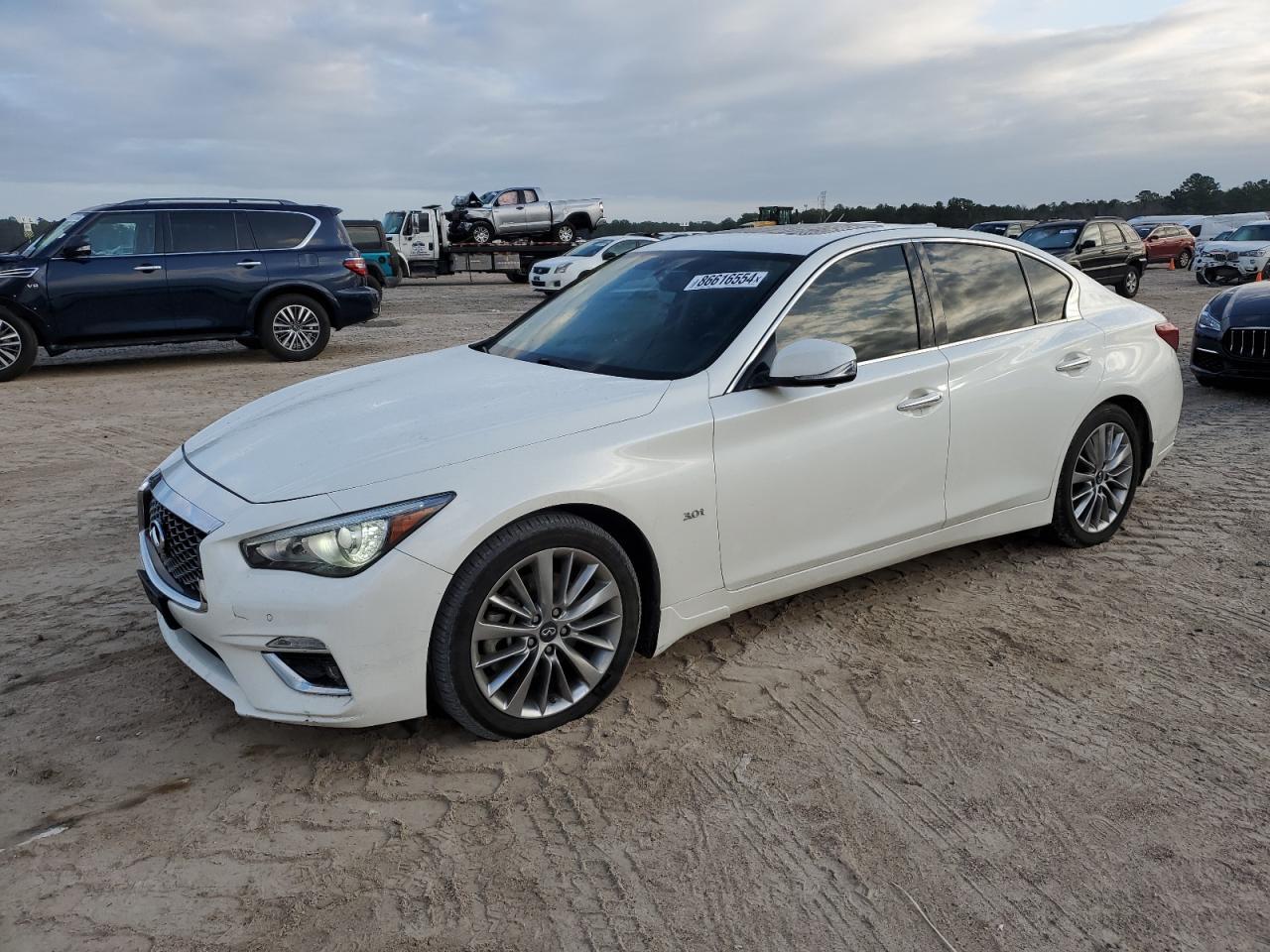 2018 Infiniti Q50 Luxe
