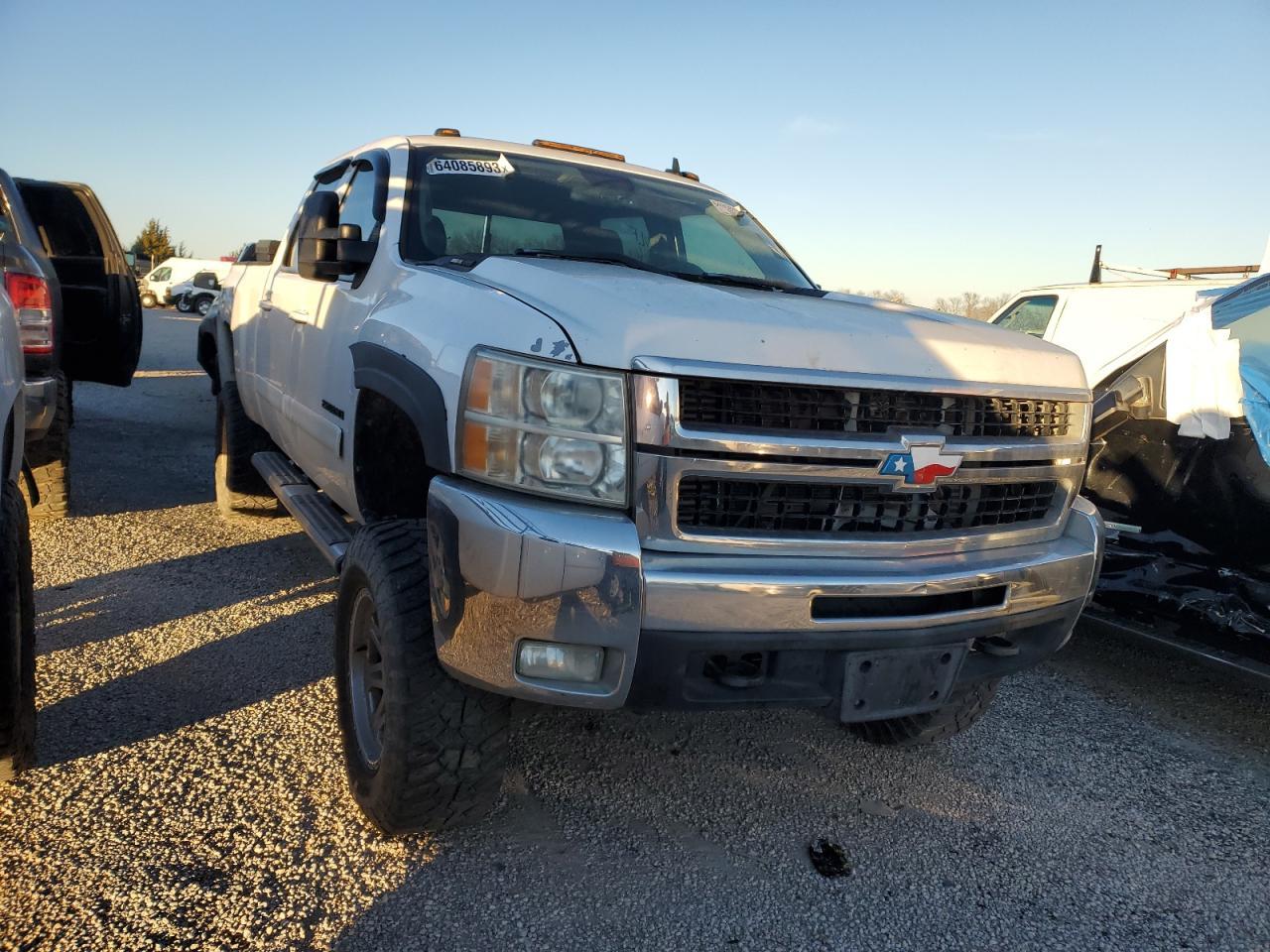 2008 Chevrolet Silverado - Image 4