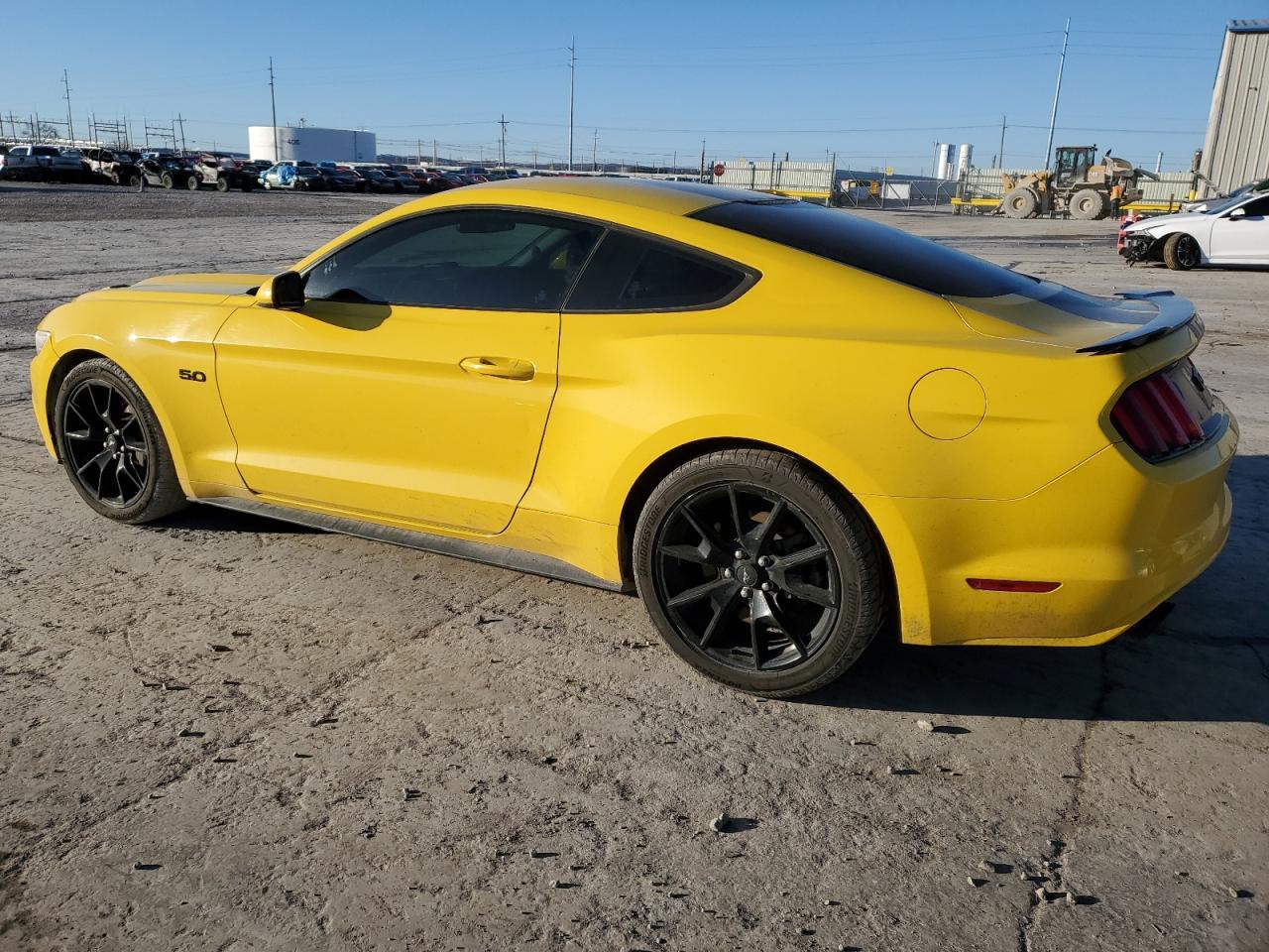 2017 Ford Mustang Gt - Фото 2