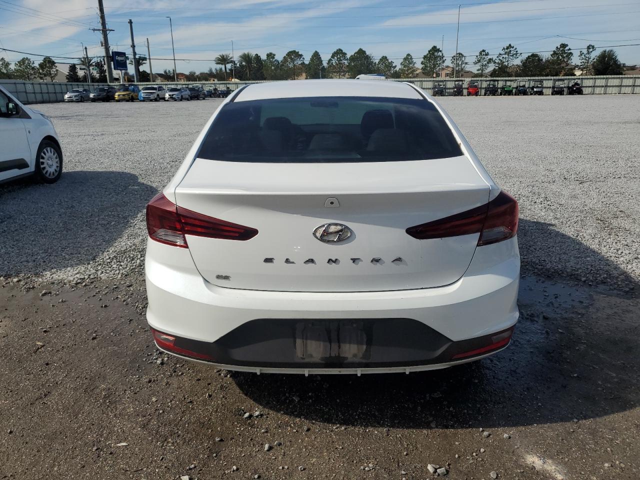 2020 Hyundai Elantra Se - Фото 6