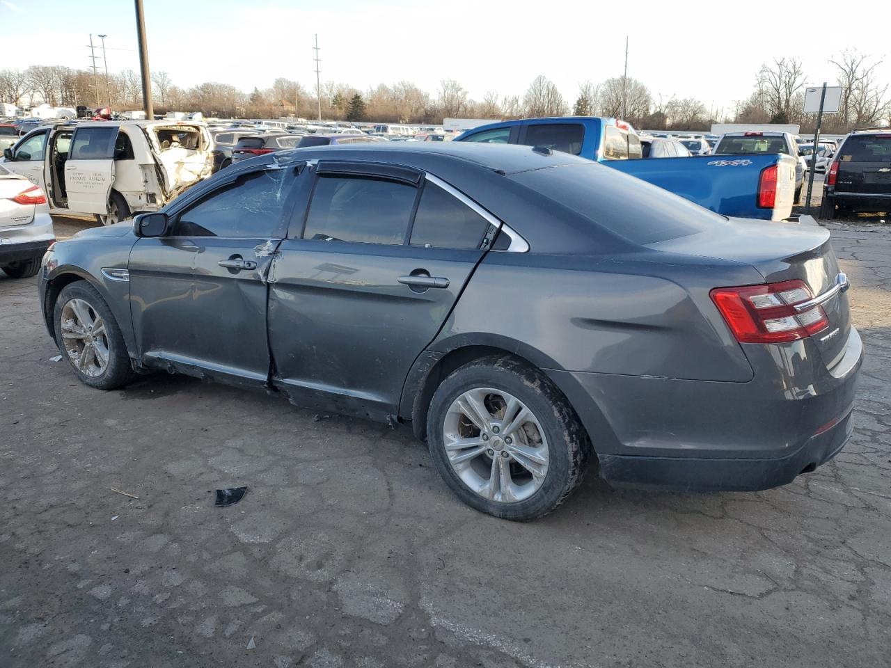 2016 Ford Taurus Sel - Image 2