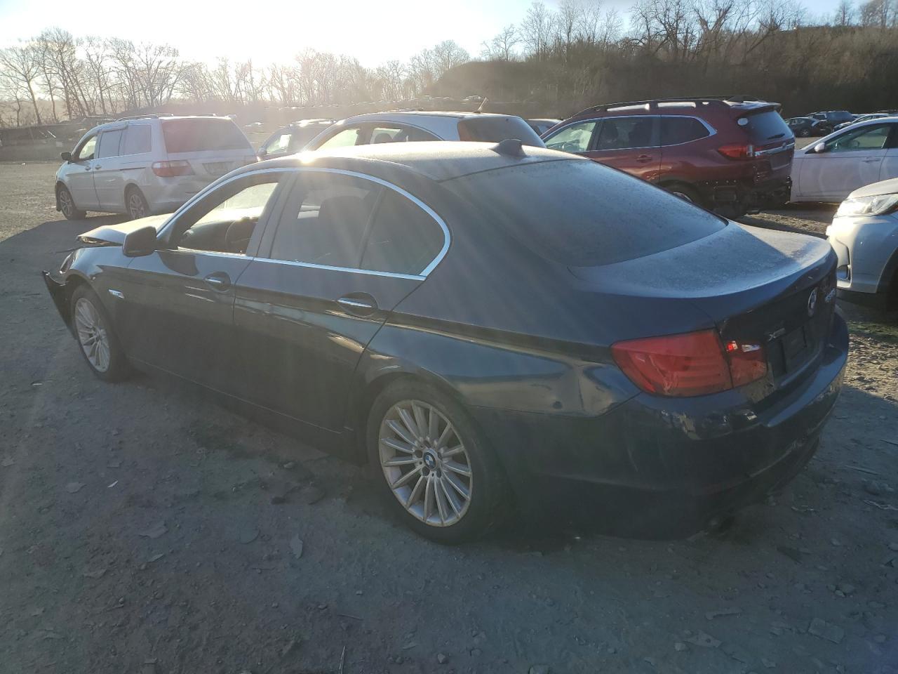 2013 BMW 535 Xi - Image 2