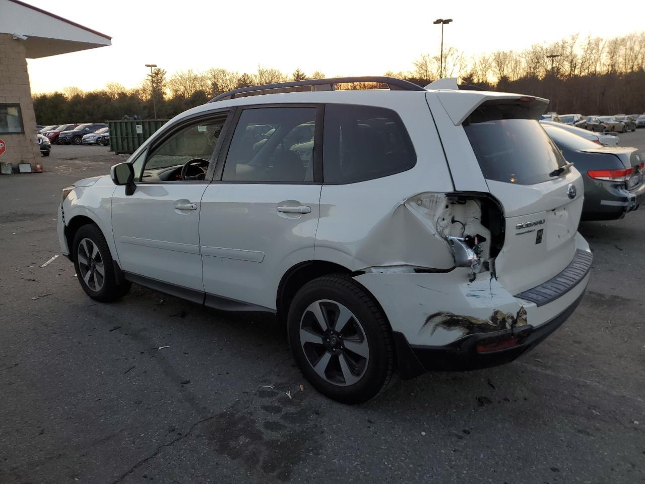 2017 Subaru Forester 2.5I Premium - Image 2
