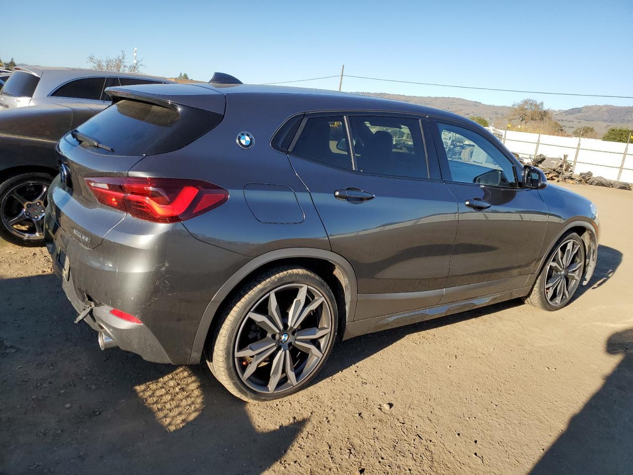 2021 BMW X2 xDrive28I - Фото 3
