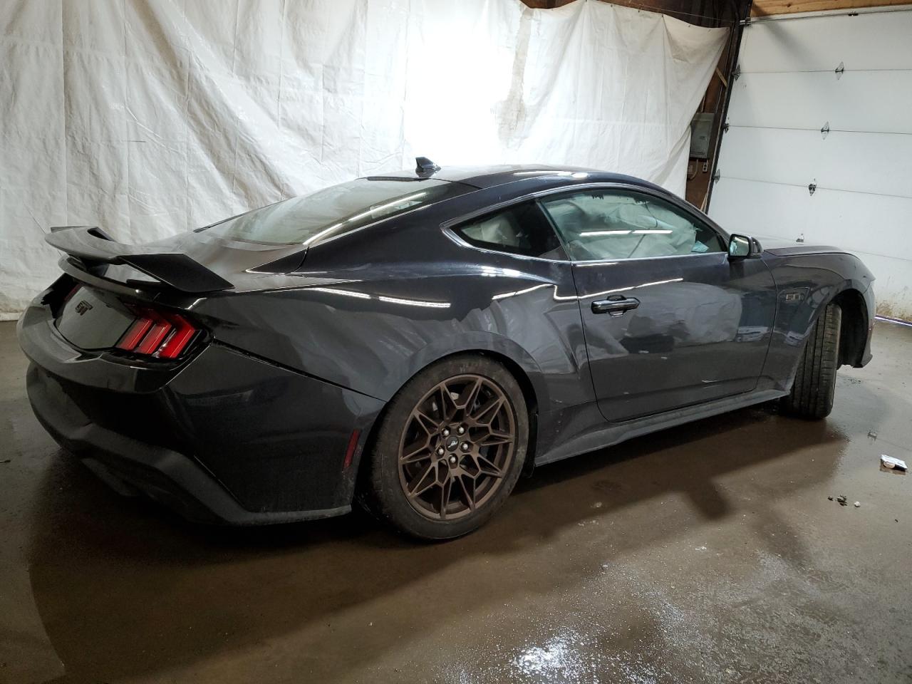 2024 Ford Mustang Gt - Фото 3