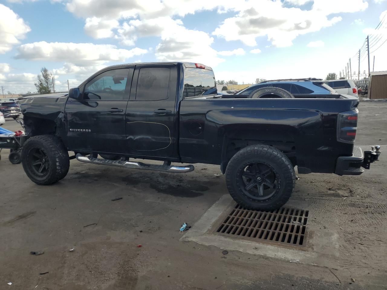 2015 Chevrolet Silverado C1500 - Фото 2