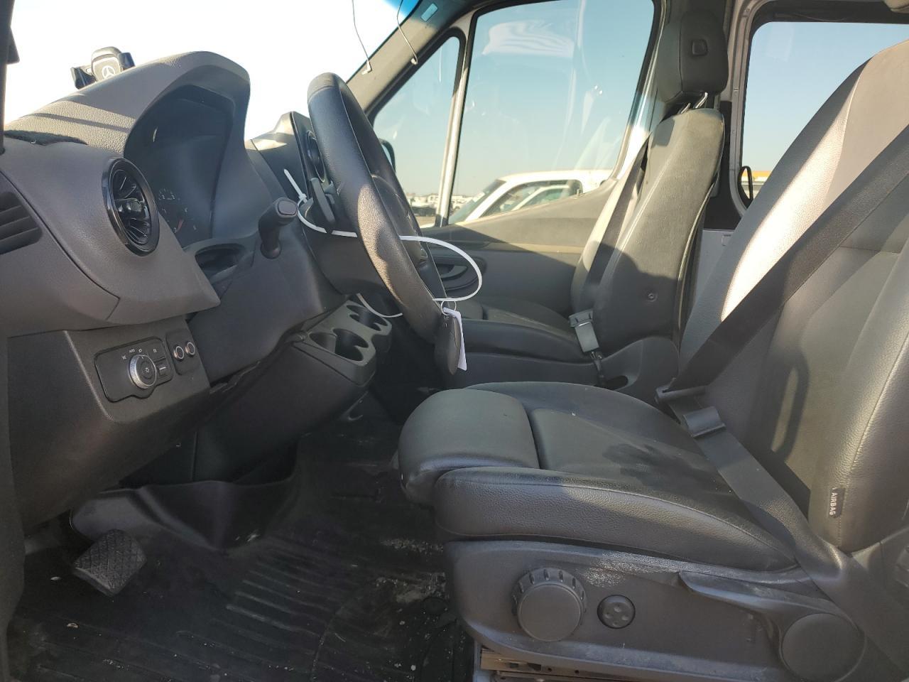 2020 Mercedes-Benz Sprinter 2500 - Image 7