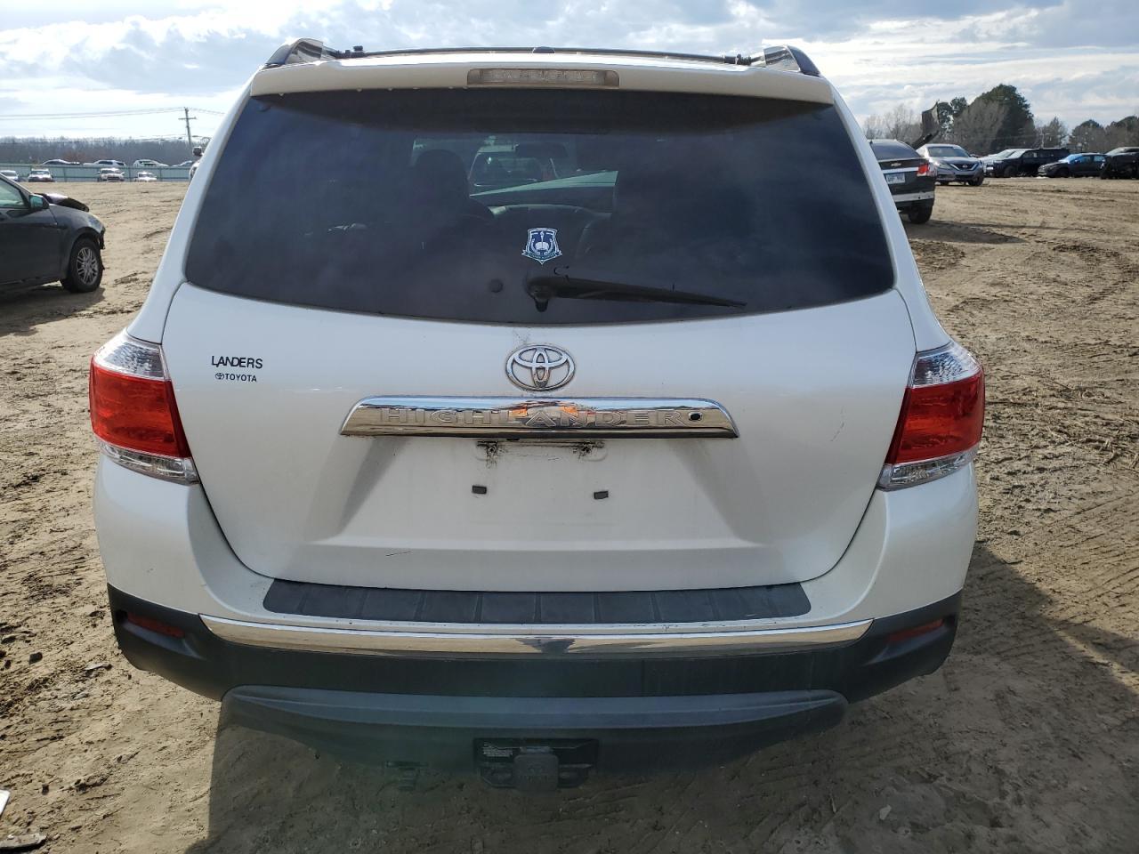 2013 Toyota Highlander Limited - Image 6