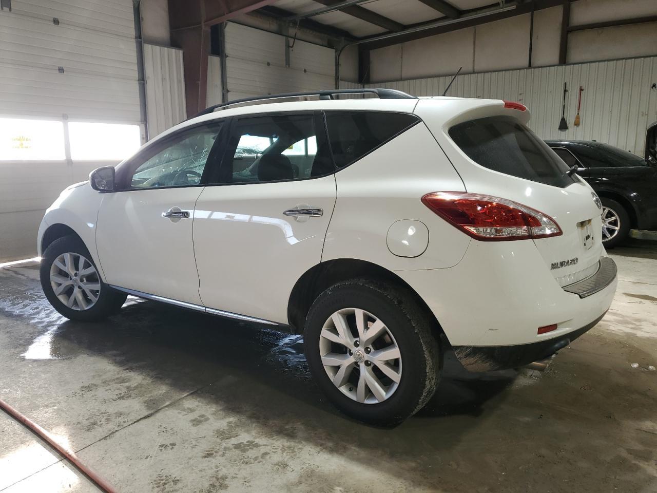 2014 Nissan Murano S - Image 2