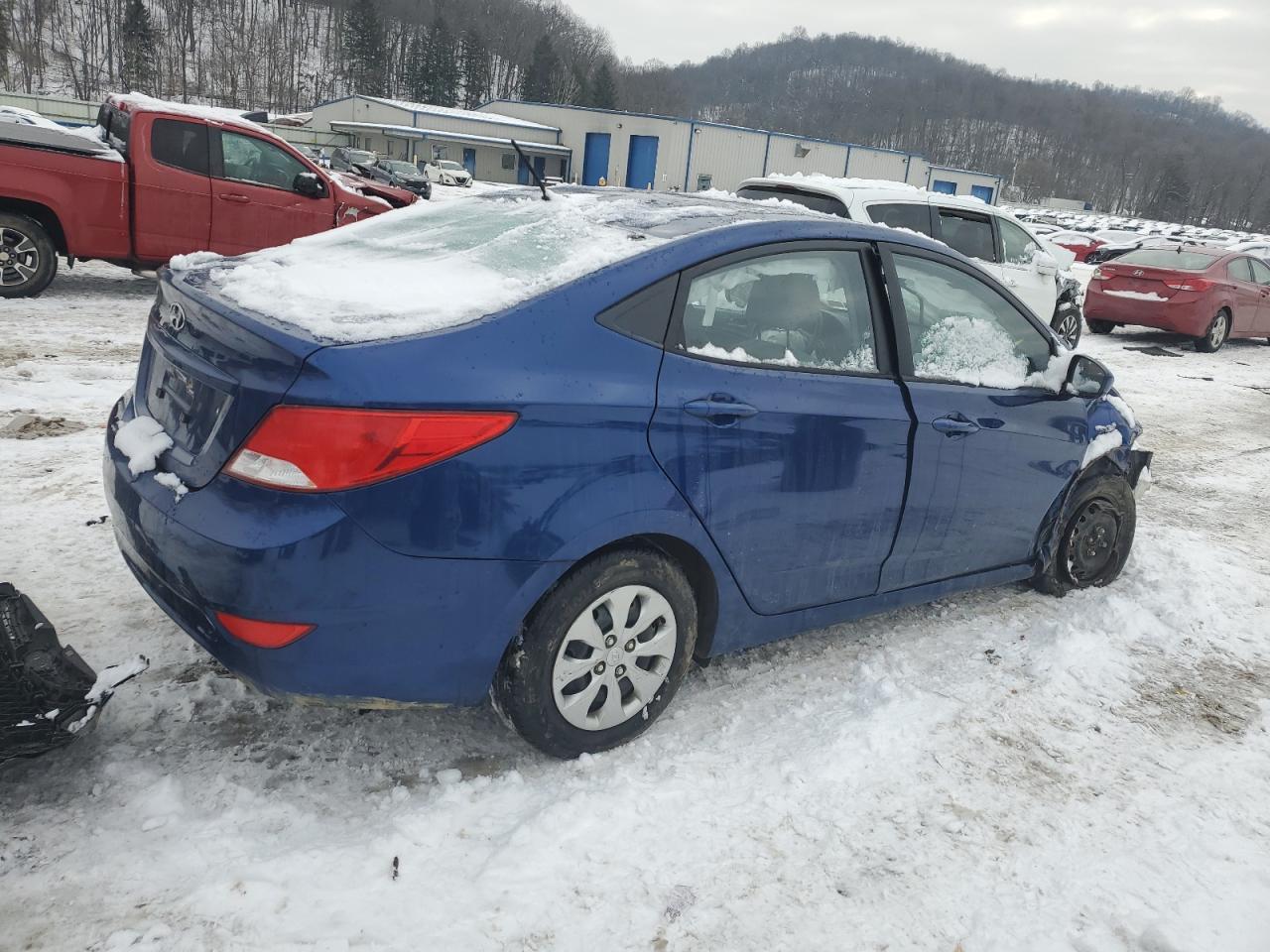 2016 Hyundai Accent Se - Фото 3