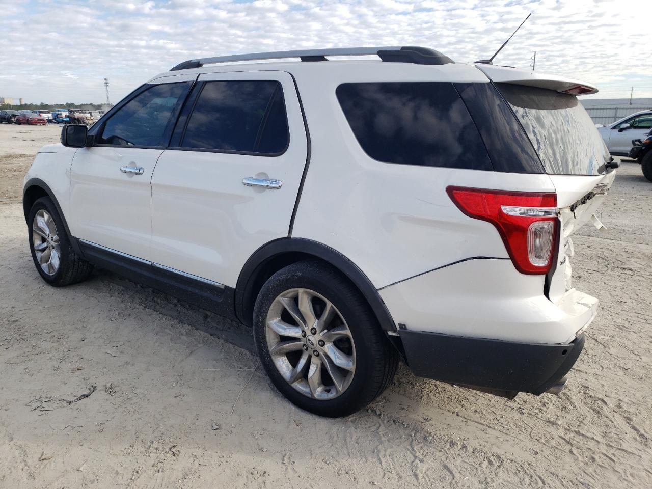 2012 Ford Explorer Xlt - Фото 2